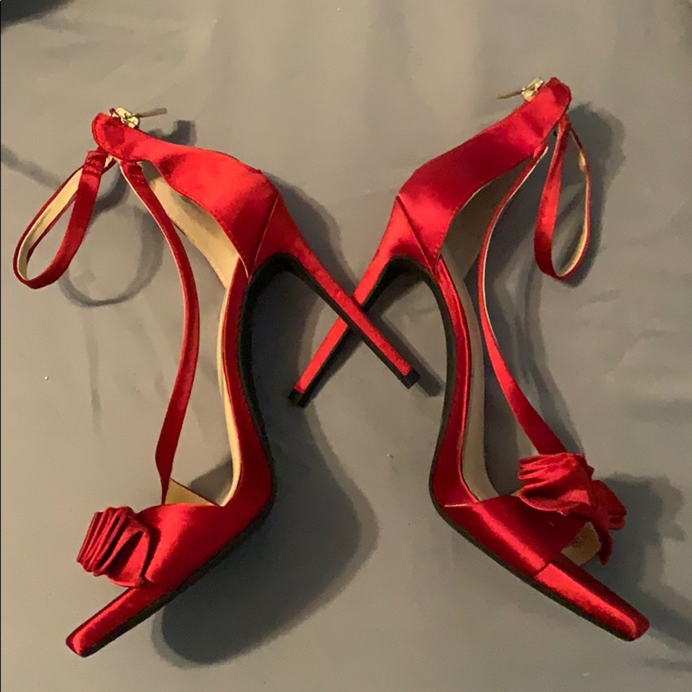Lovely Red Jessica Simpson Heels ❣️